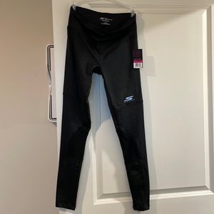 Black Sketchers Leggings